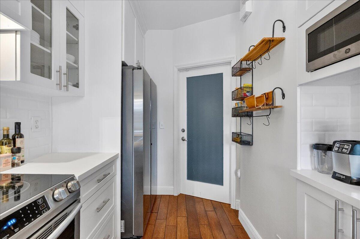 BANYAN TRAILS - Residential Lease