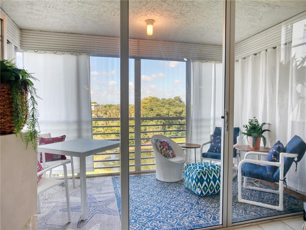 Oaks Way at PALM-AIRE - Residential