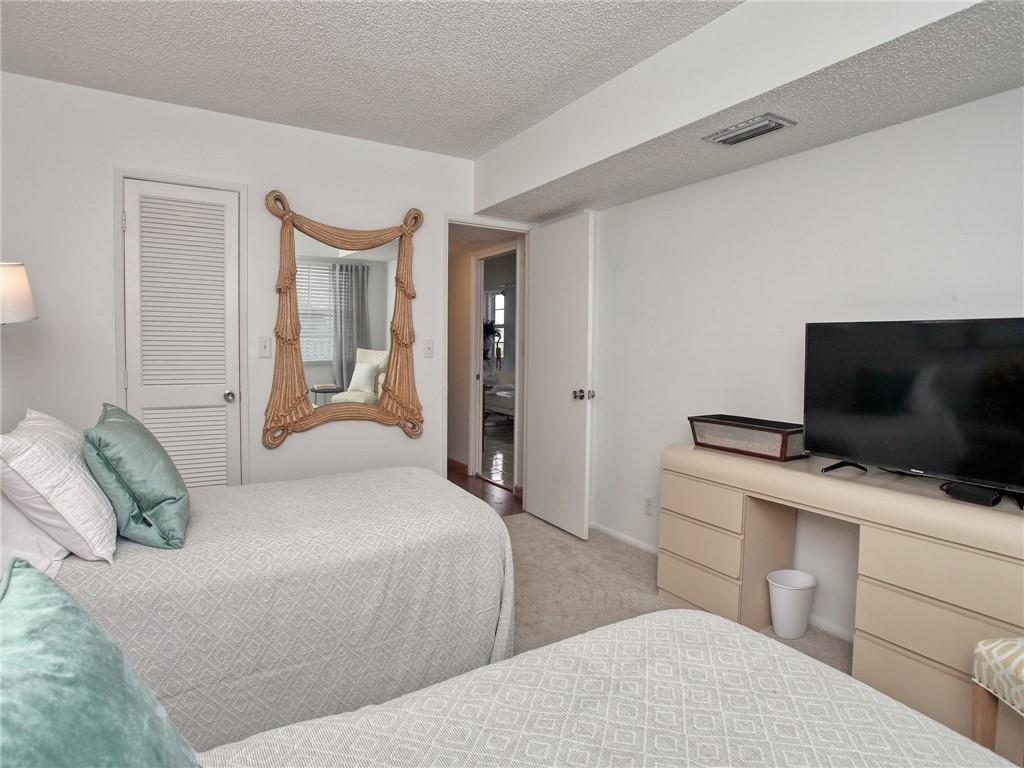 Oaks Way at PALM-AIRE - Residential
