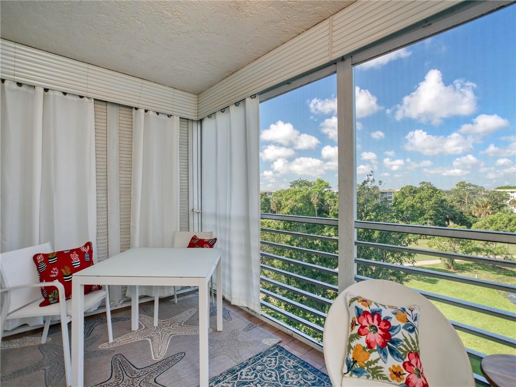 Oaks Way at PALM-AIRE - Residential