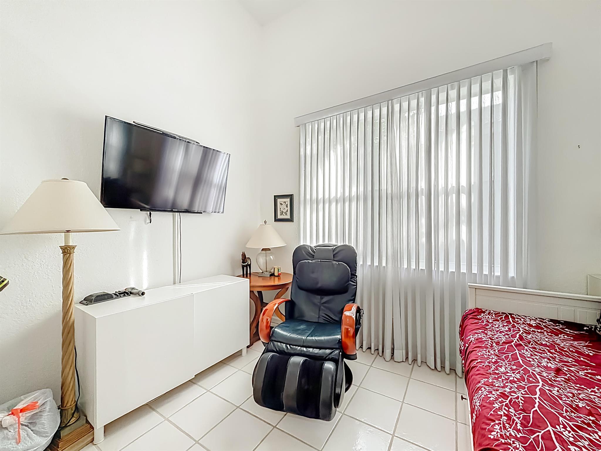 HAMPTON FAIRWAYS 3 - Residential Lease