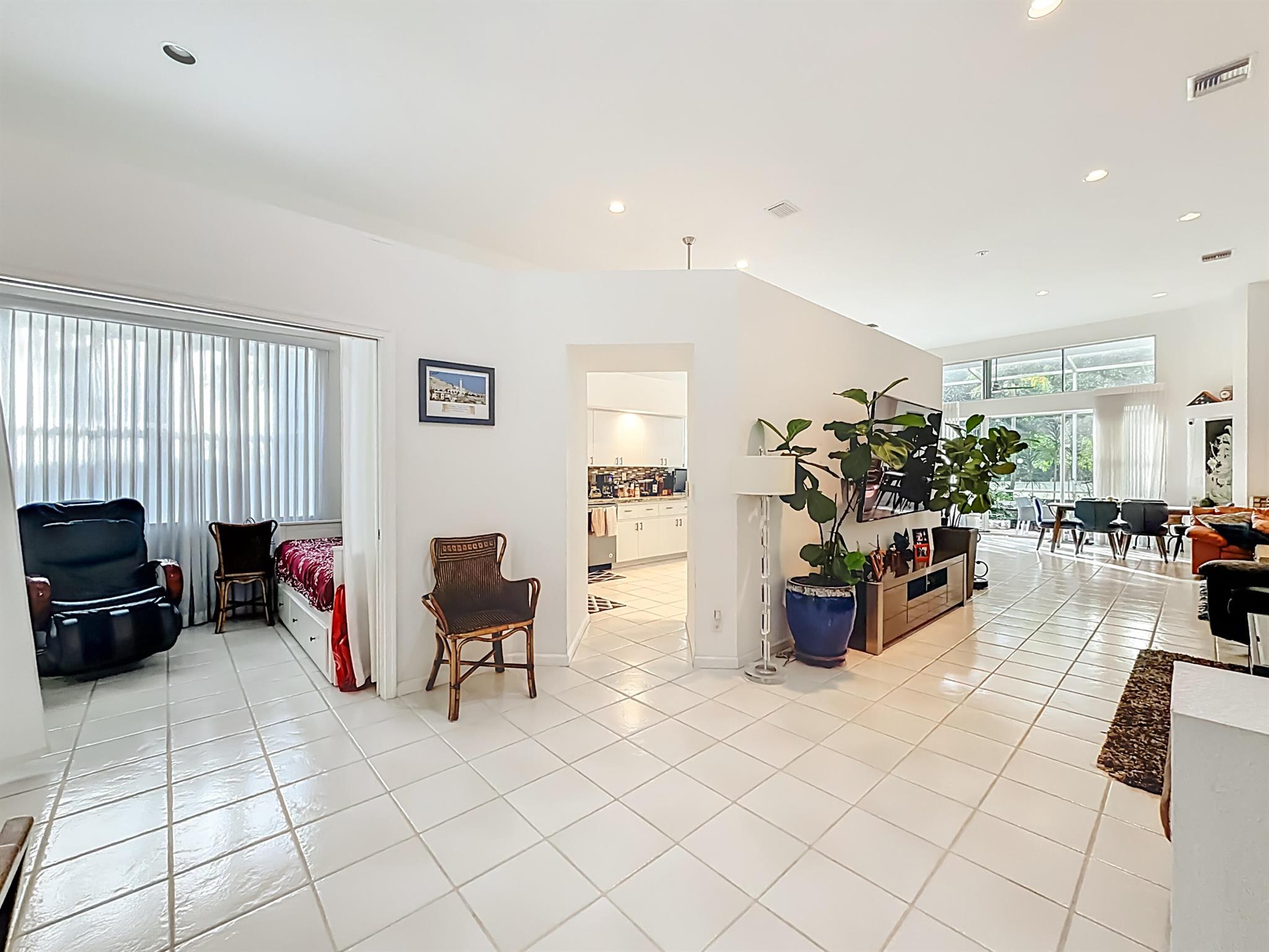 HAMPTON FAIRWAYS 3 - Residential Lease