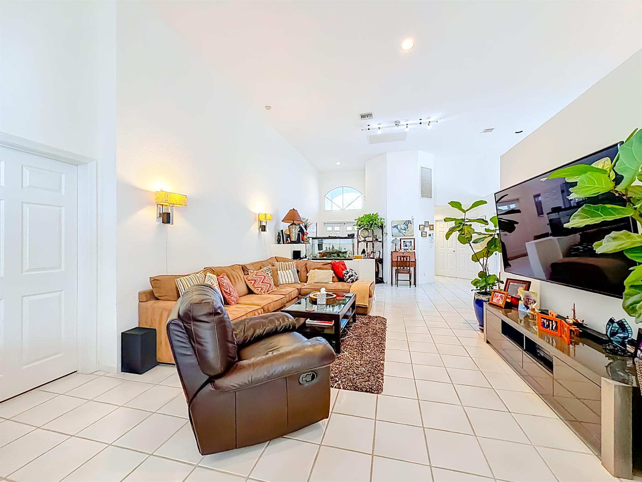 HAMPTON FAIRWAYS 3 - Residential Lease