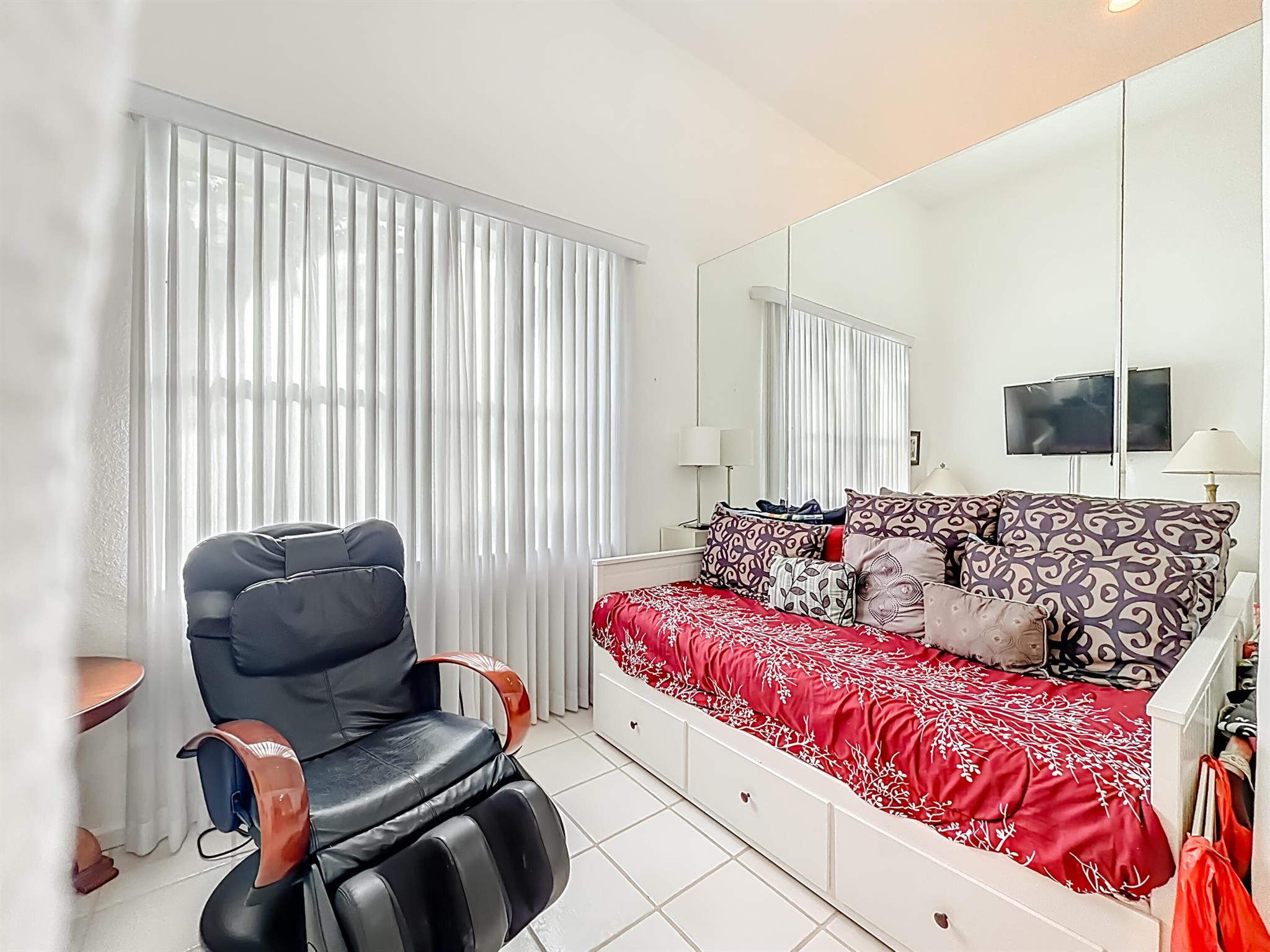 HAMPTON FAIRWAYS 3 - Residential Lease