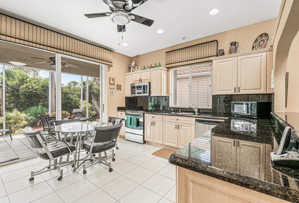 VENETIAN ISLES - Residential