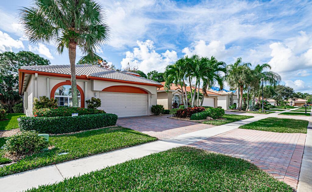 VENETIAN ISLES - Residential