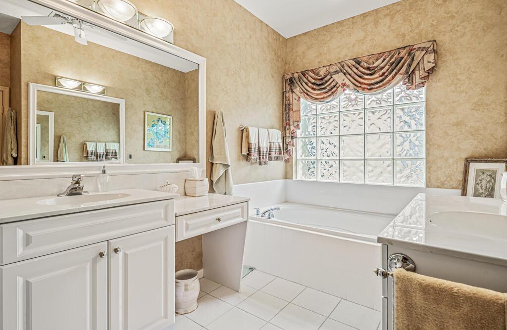 VENETIAN ISLES - Residential
