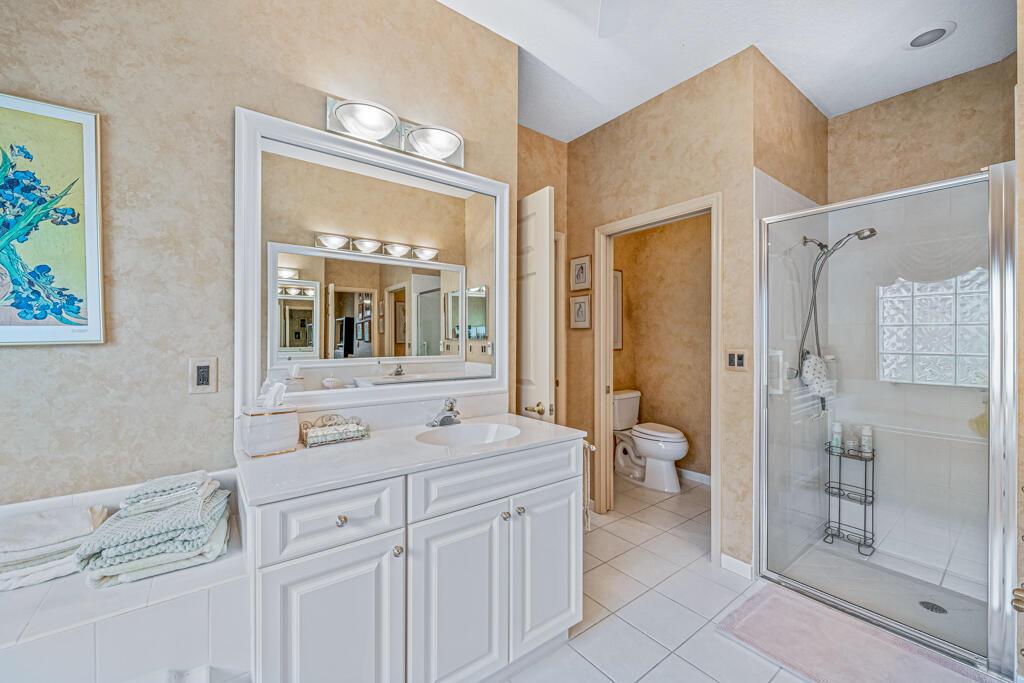 VENETIAN ISLES - Residential