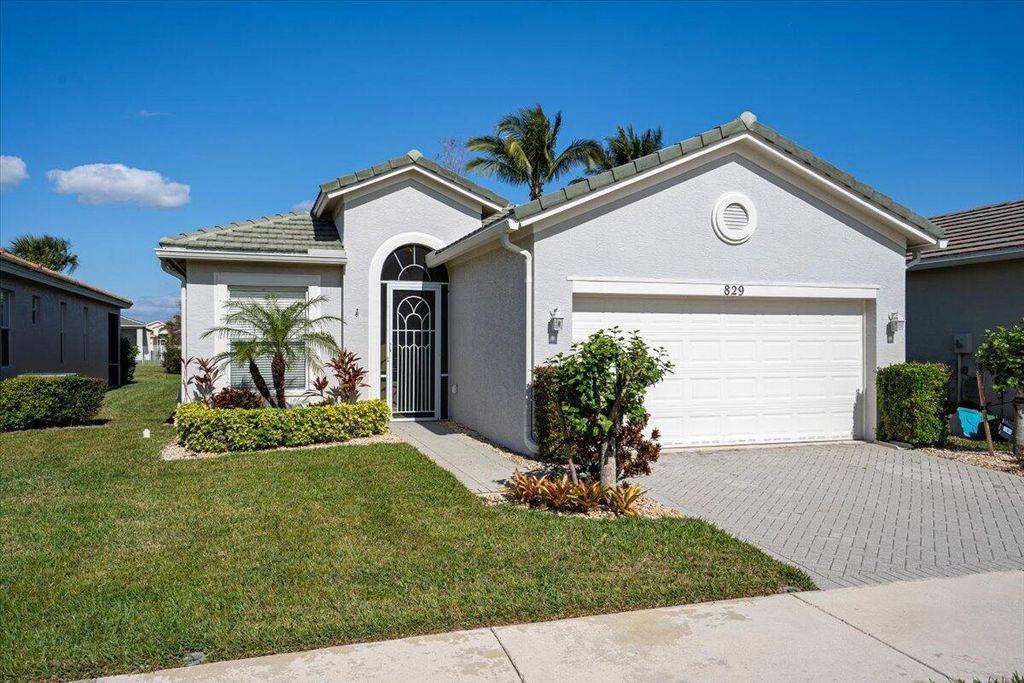 Photo of 829 SW Rocky Bayou Terrace, Port Saint Lucie, FL 34986 (MLS # R11055973)