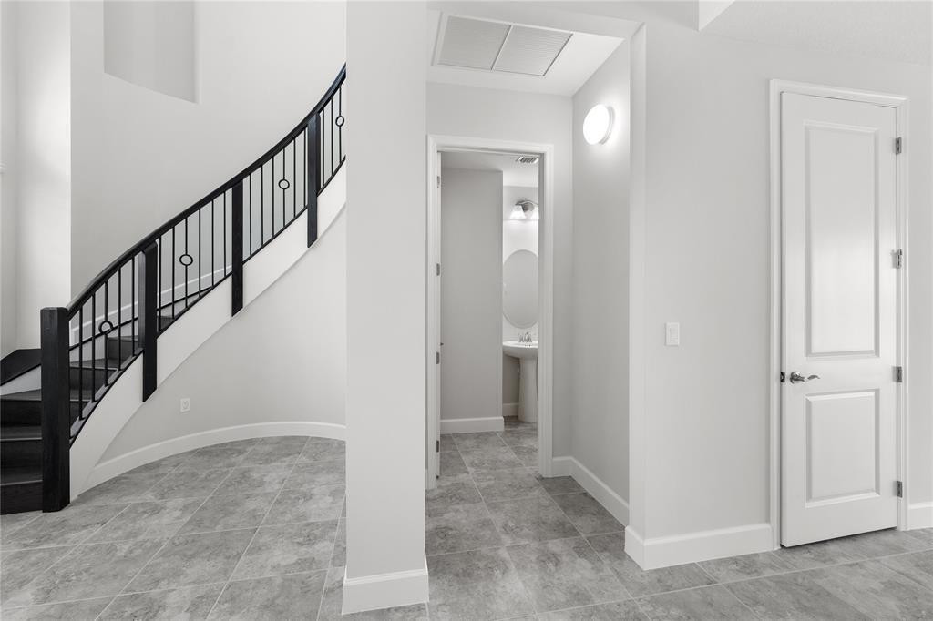 ORCHARDS OF WESTLAKE - Residential Lease