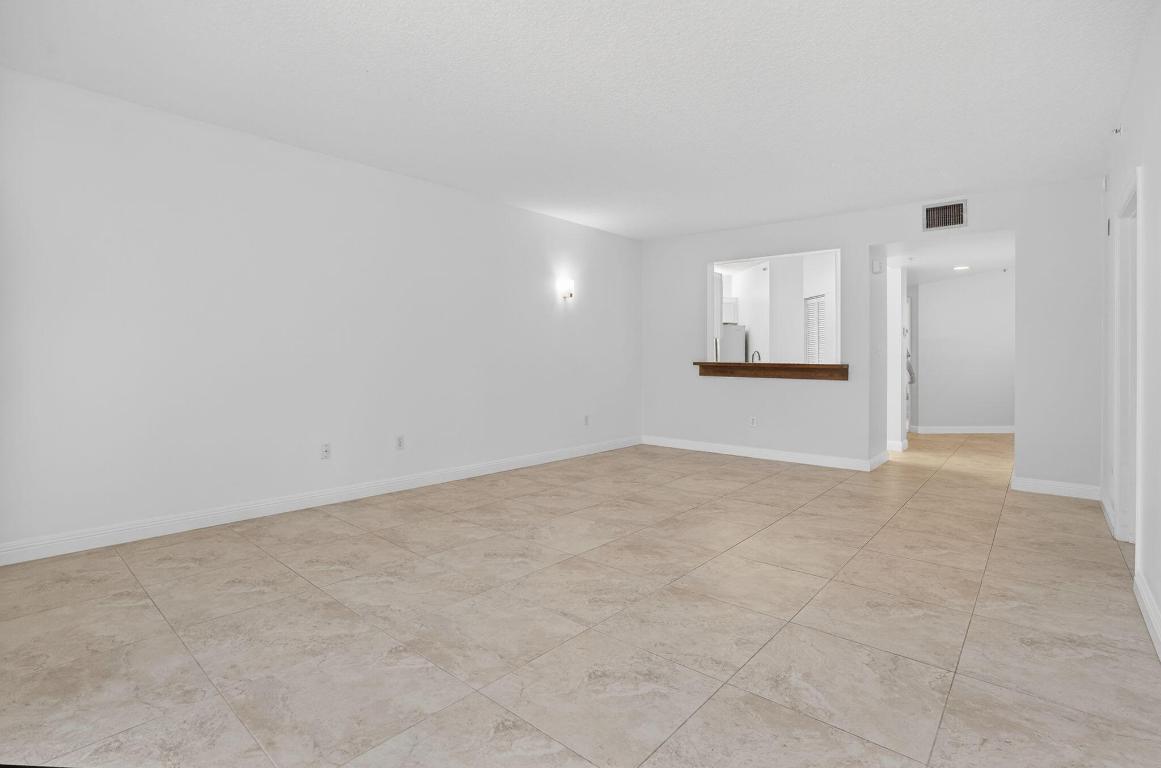 OCEAN TRACE CONDO - Residential