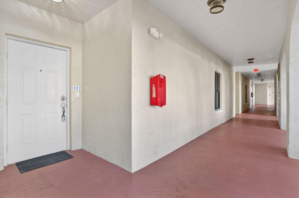 OCEAN TRACE CONDO - Residential