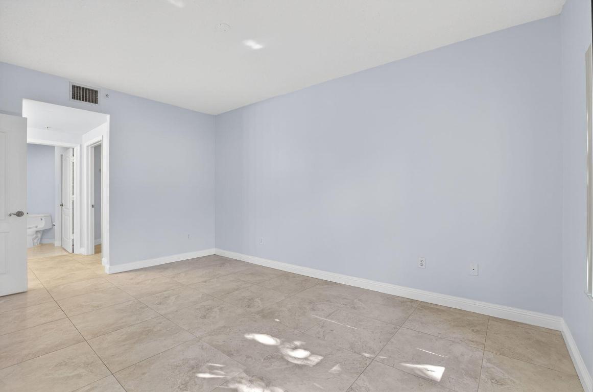 OCEAN TRACE CONDO - Residential