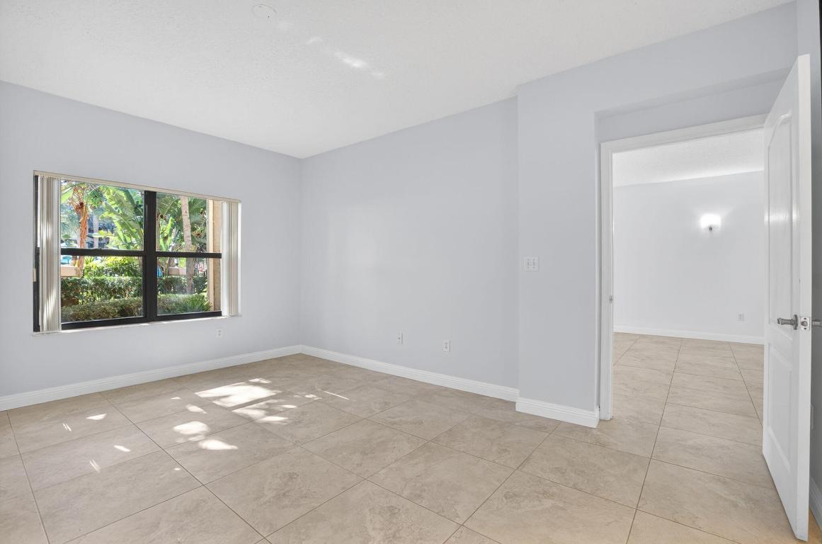 OCEAN TRACE CONDO - Residential