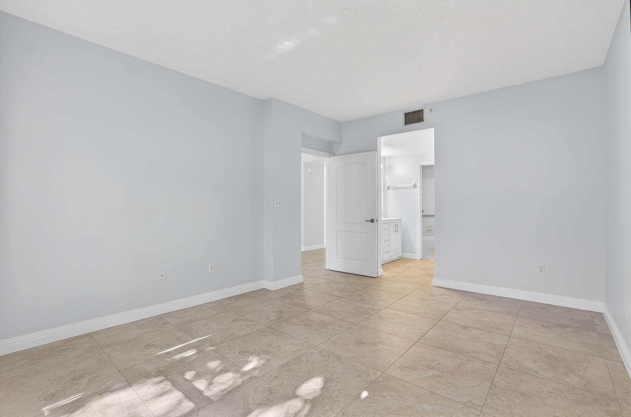 OCEAN TRACE CONDO - Residential