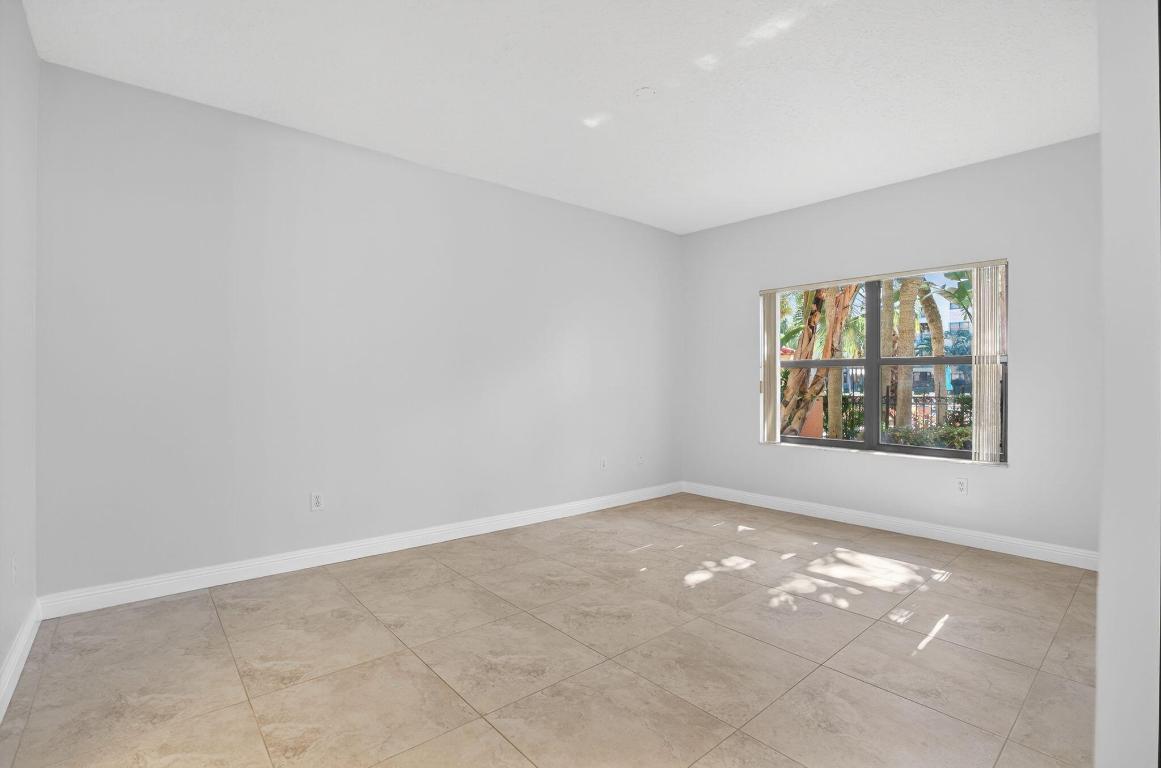 OCEAN TRACE CONDO - Residential