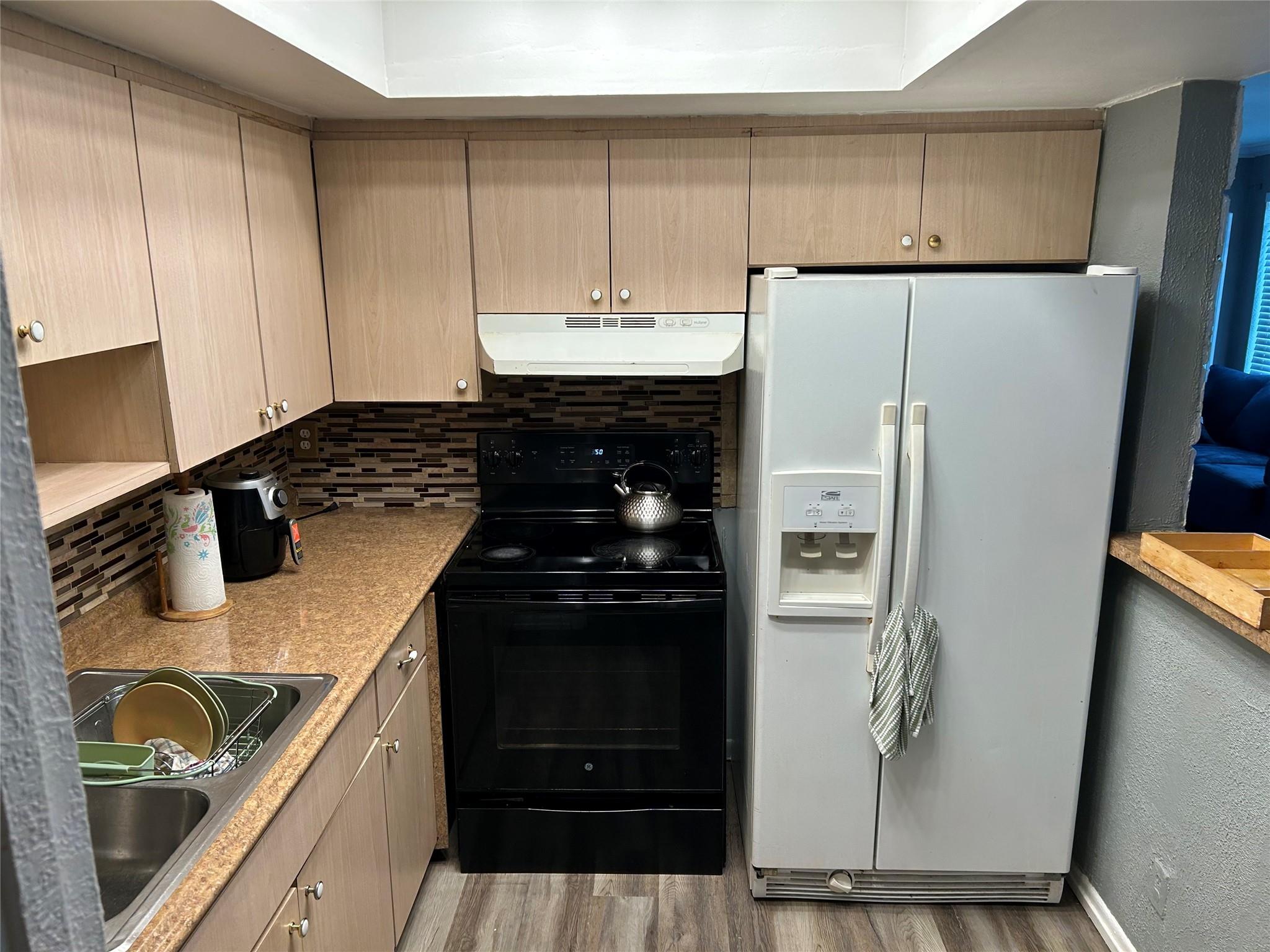 John F Kennedy Estates Se - Residential