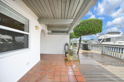 Tiny photo for 1800 N Ocean Drive #204, Hollywood, FL 33019 (MLS # B26012301)