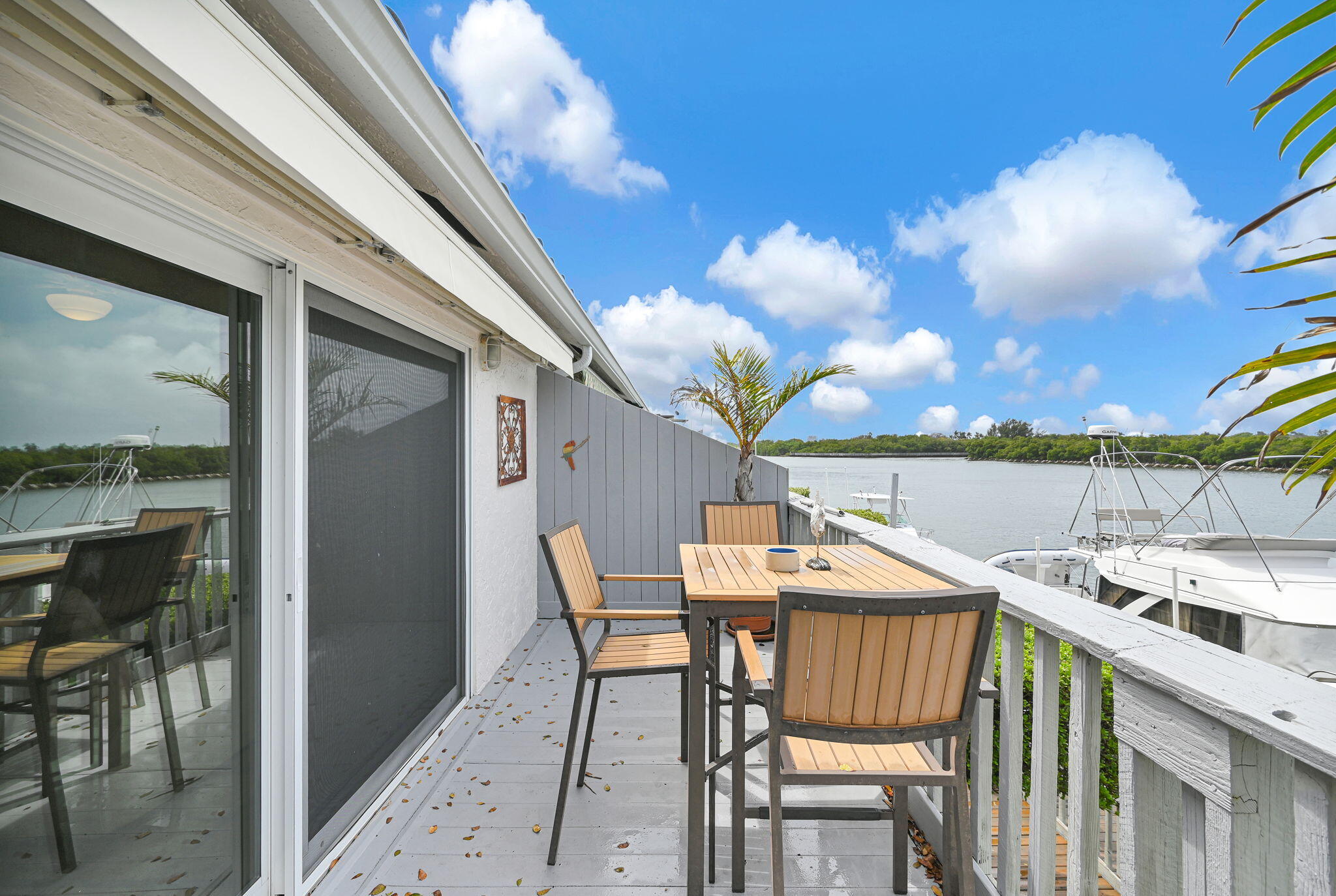 OASIS CONDOMINIUM - Residential