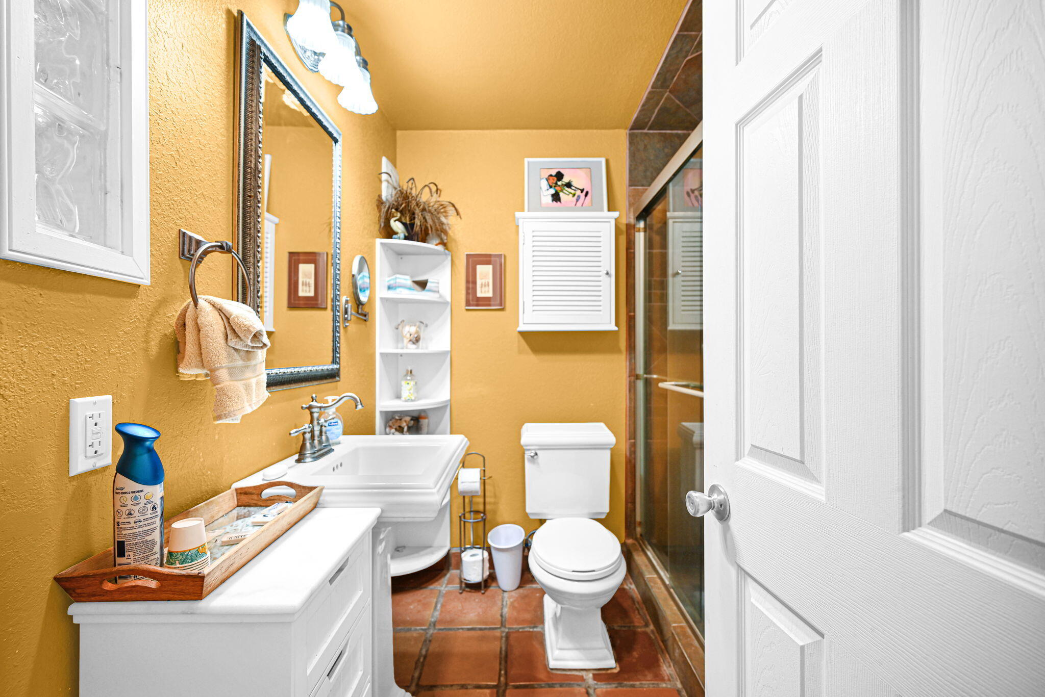 OASIS CONDOMINIUM - Residential