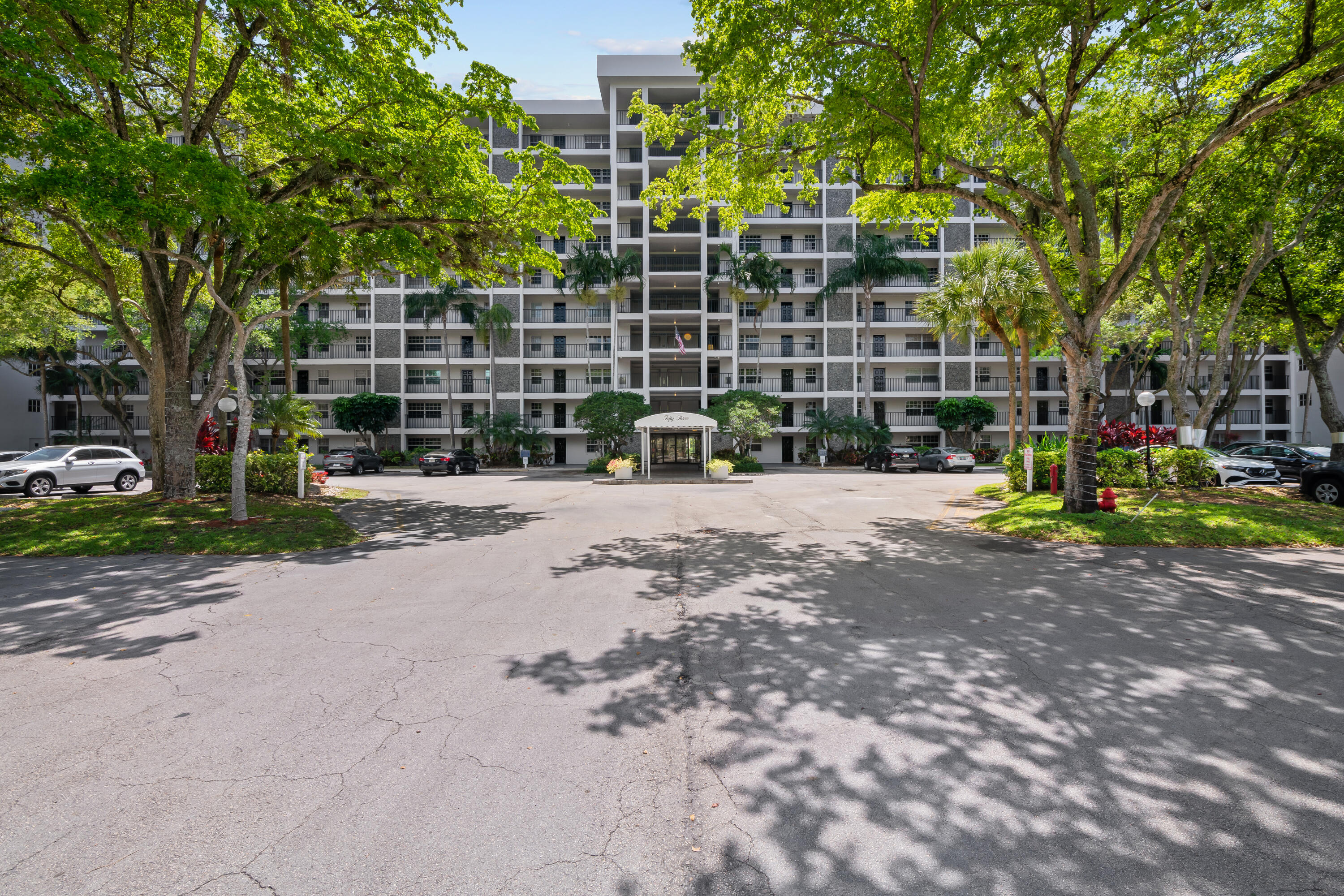 NO 53 PALM-AIRE COUNTRY CLUB - Residential