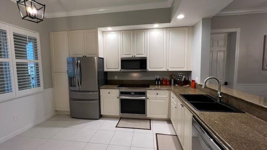 Photo of 18 Harbour Isle Drive W #Ph 4, Fort Pierce, FL 34949 (MLS # R11030933)