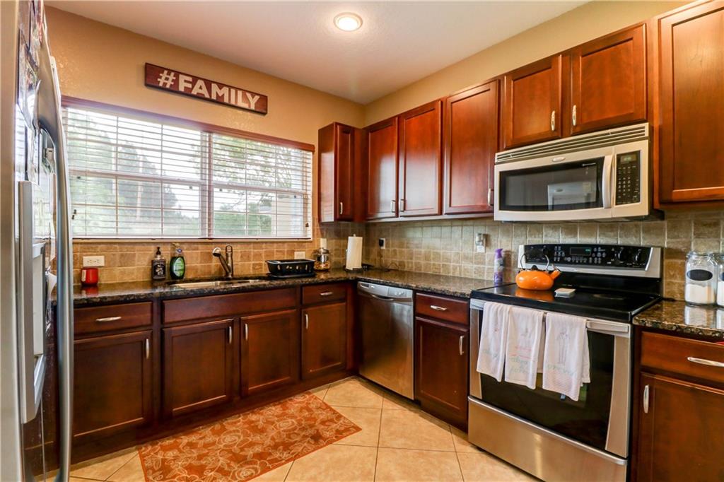 VERONA PALMS - Residential