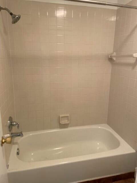 View photos, virtual tours, details... 1458 N Lawnwood Circle 28b
