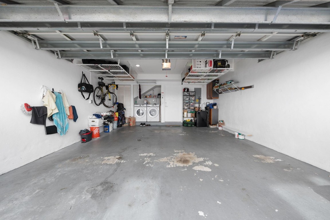 LA TERRACE AT VICTORIA P - Residential