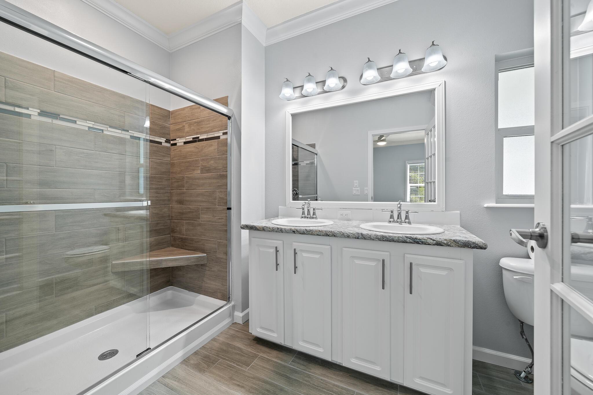 El Capitan Waterfront Com - Residential