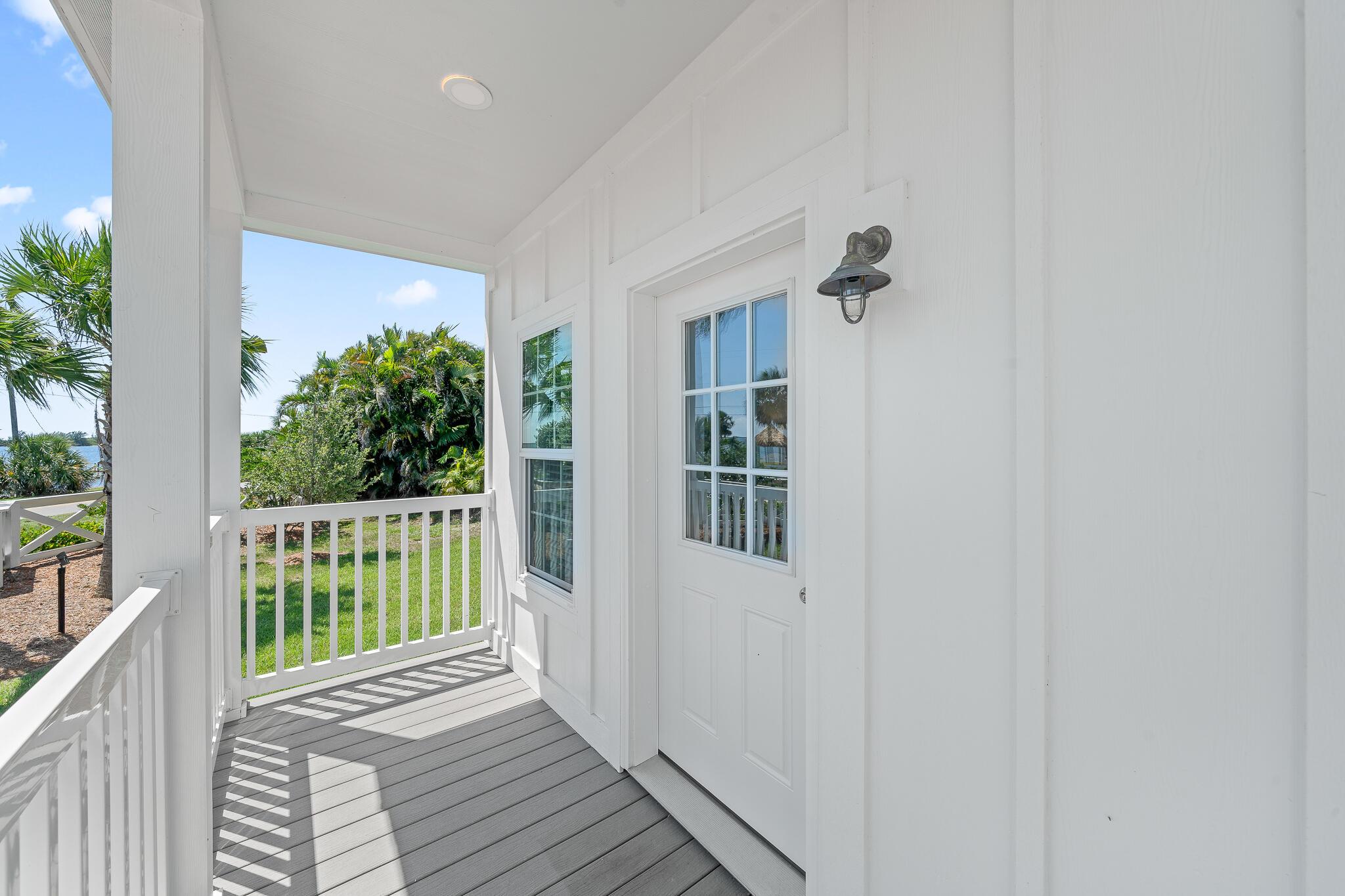 El Capitan Waterfront Com - Residential