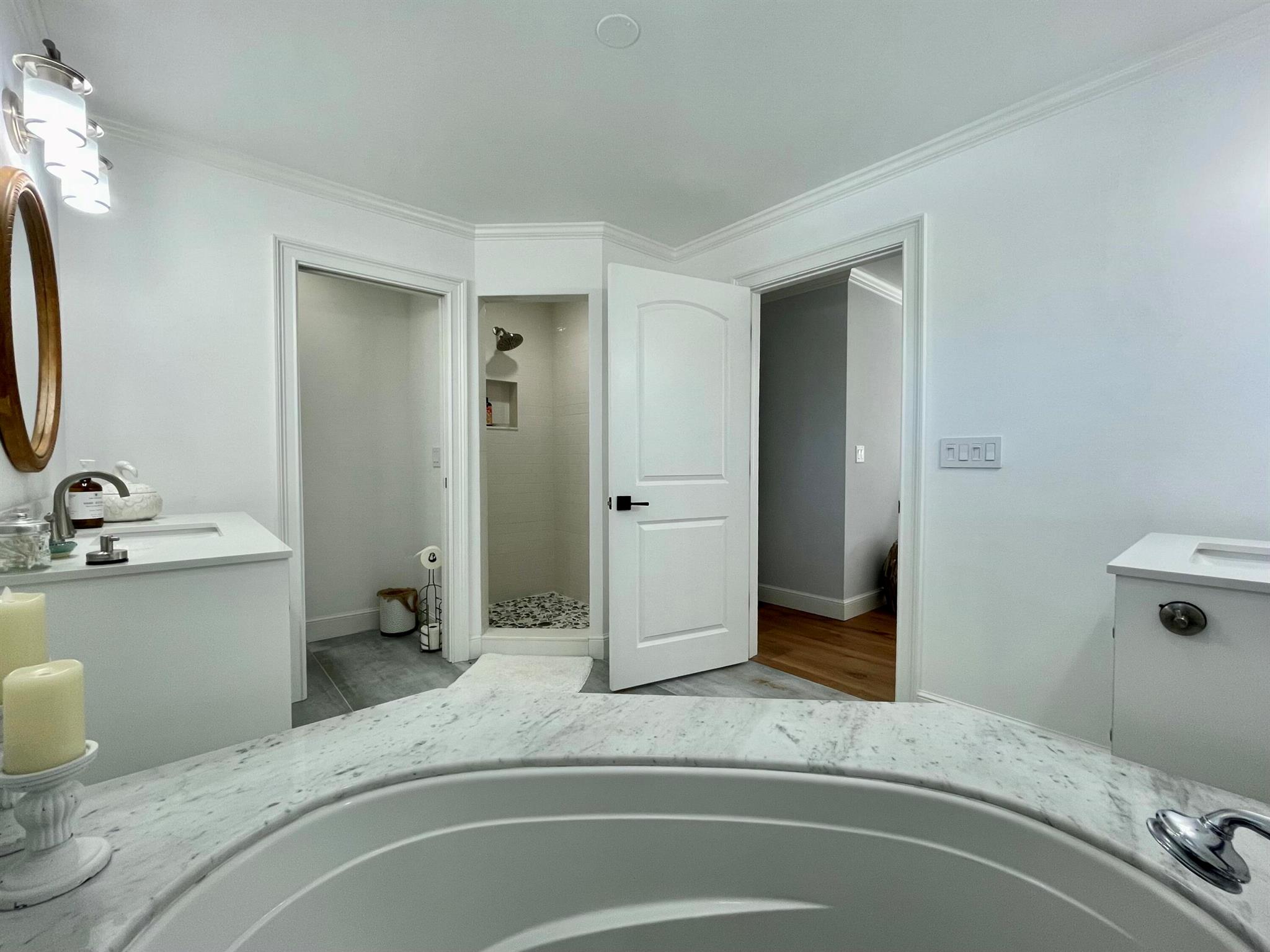 BEACH HOUSE COTTAGES - Residential Lease