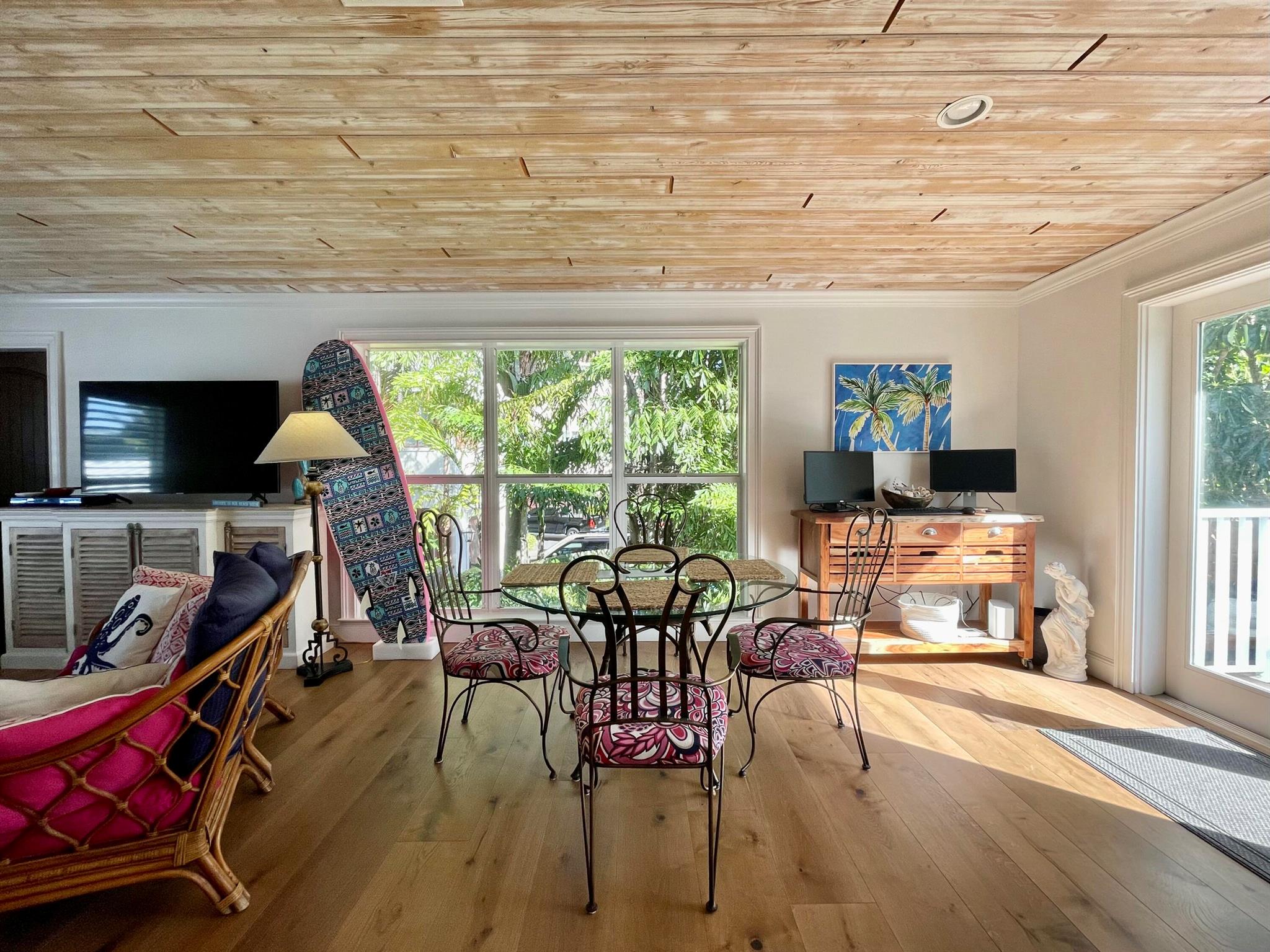 BEACH HOUSE COTTAGES - Residential Lease