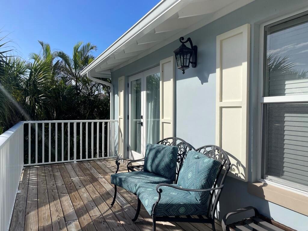 BEACH HOUSE COTTAGES - Residential Lease