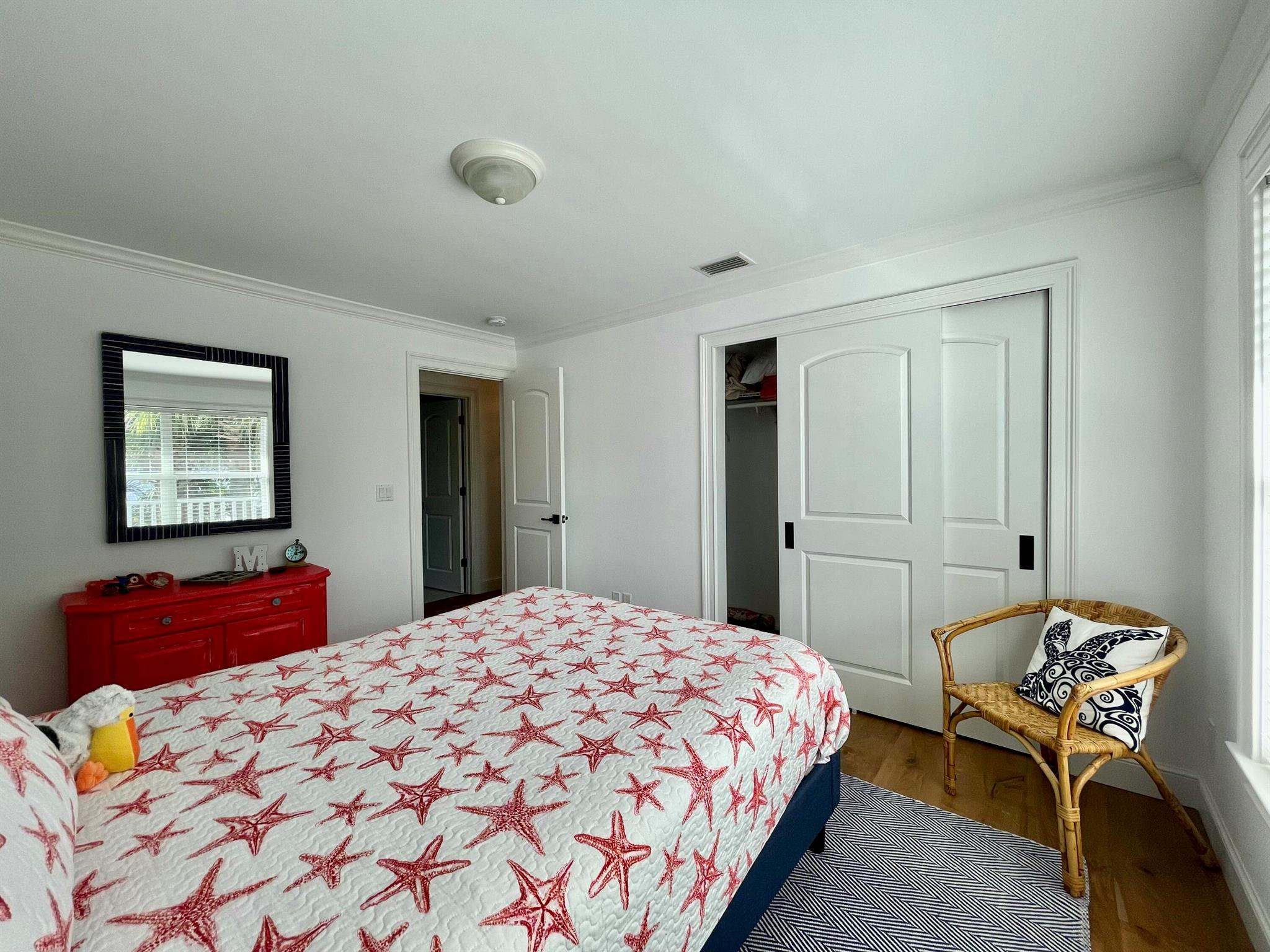 BEACH HOUSE COTTAGES - Residential Lease