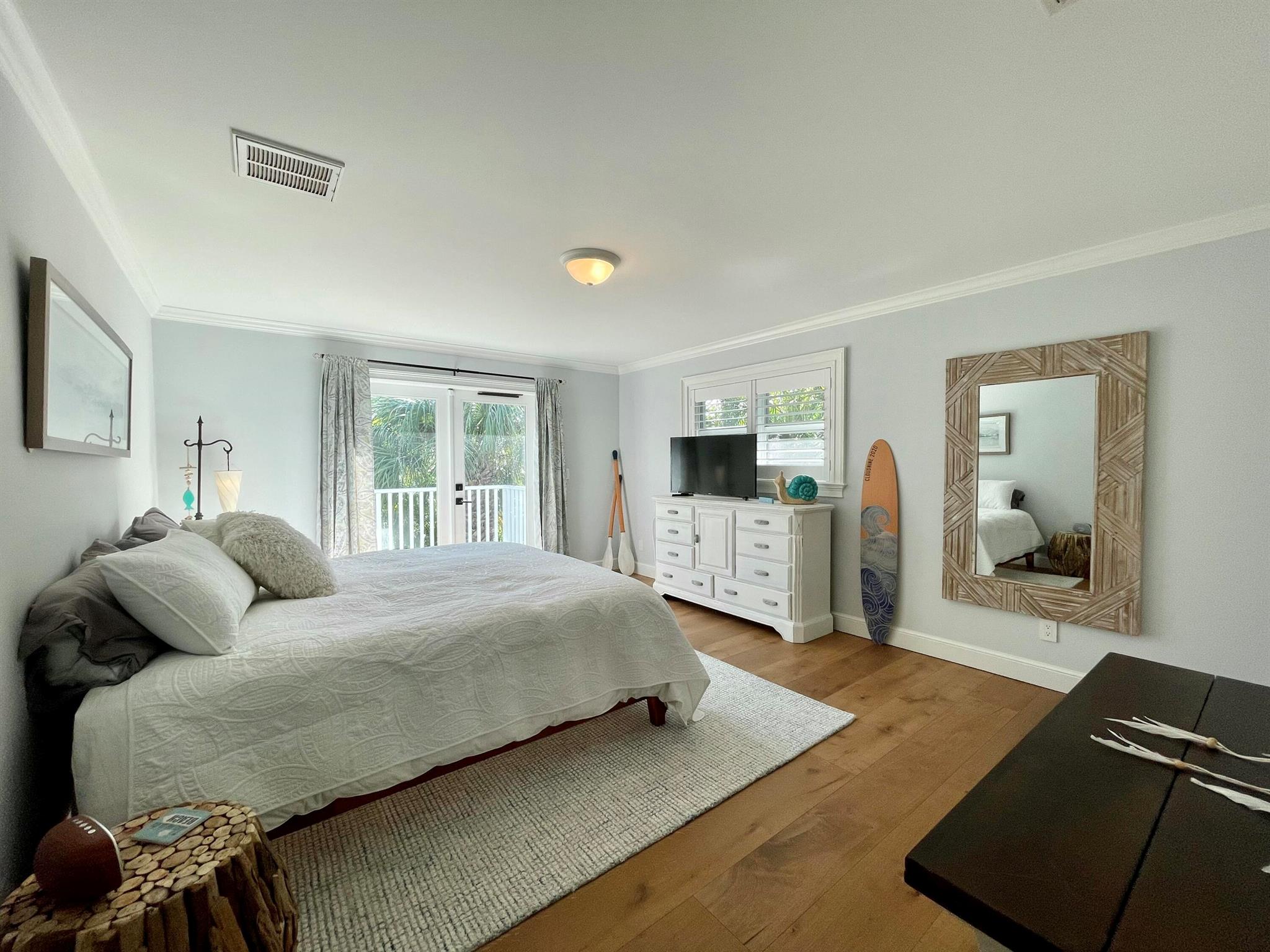 BEACH HOUSE COTTAGES - Residential Lease