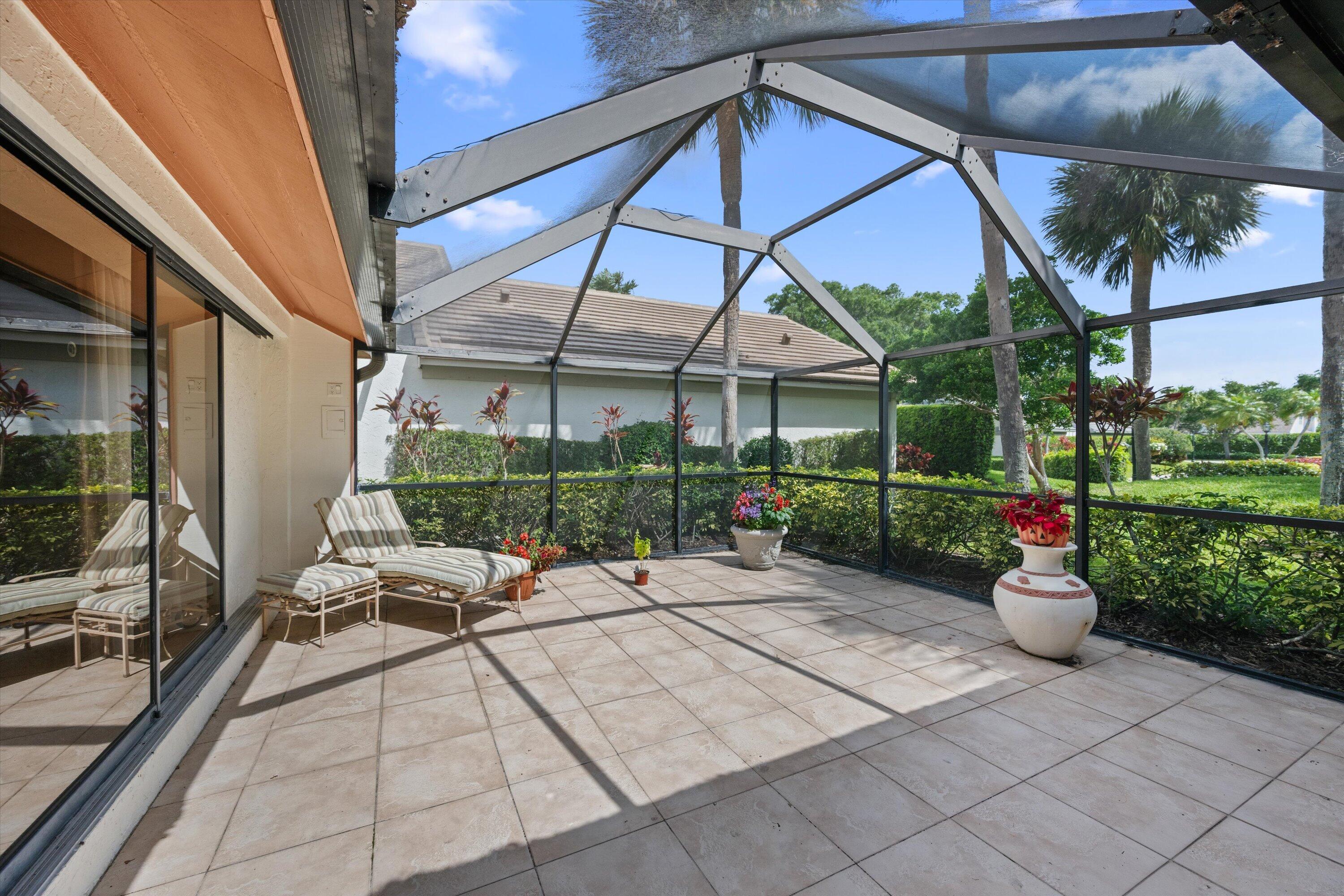 CROSSWINDS AT JONATHANS LANDING - Residential