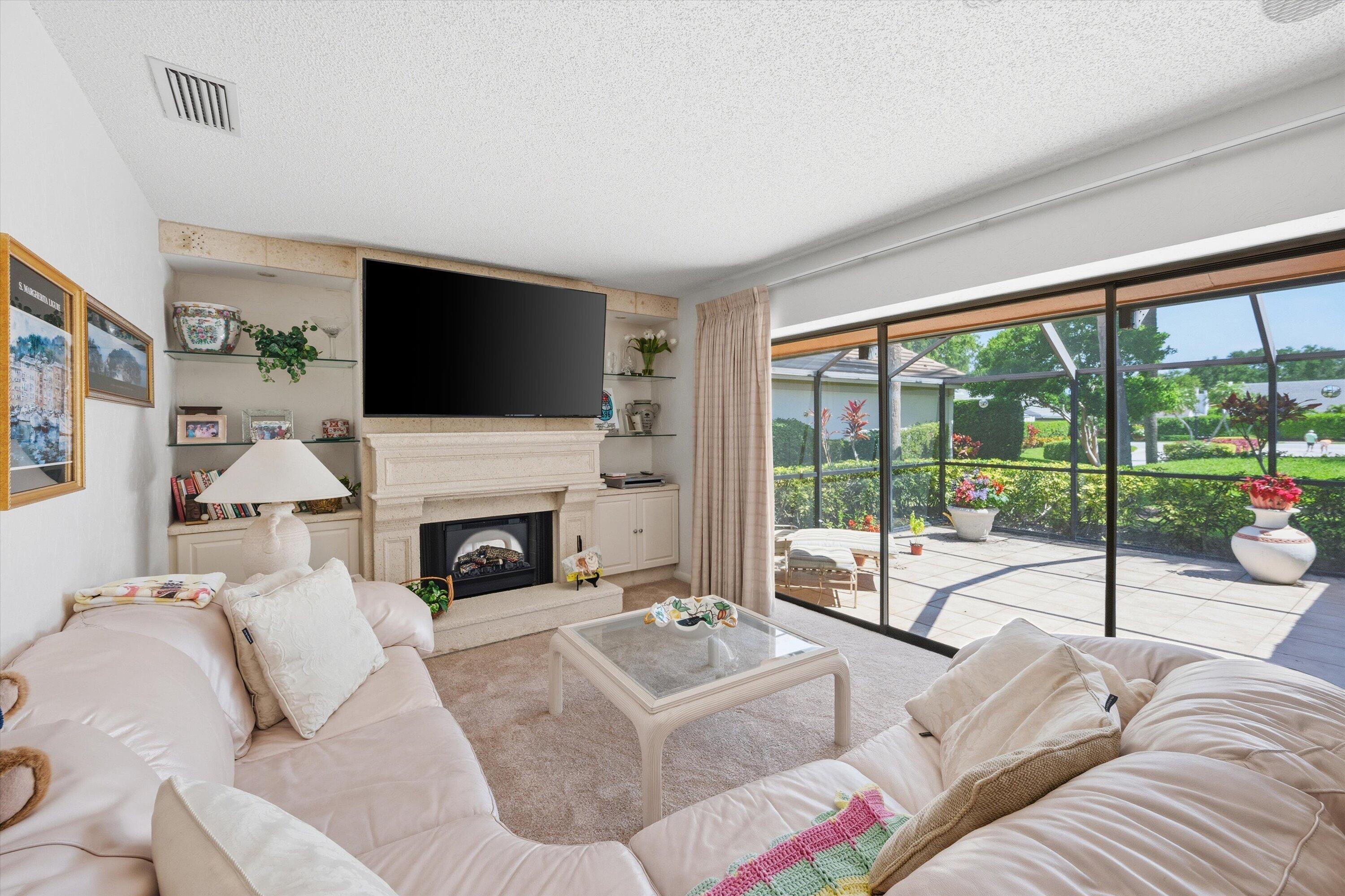 CROSSWINDS AT JONATHANS LANDING - Residential