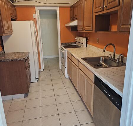 4174 Inverrary Drive 702, Lauderhill FL 33319