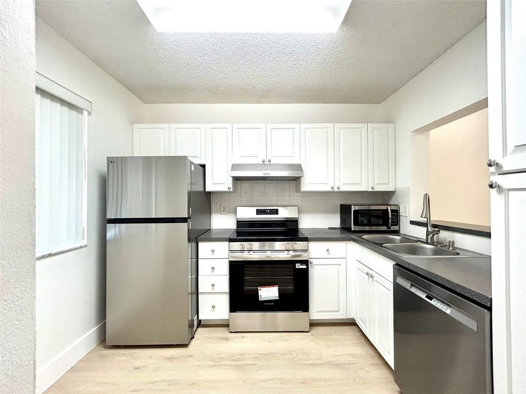 Photo of 21938 Remsen Terrace #205, Boca Raton, FL 33433 (MLS # F10509476)