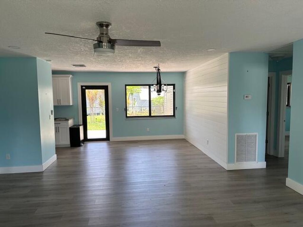 Photo of 907 SE Lake Street, Stuart, FL 34994 (MLS # R11159628)