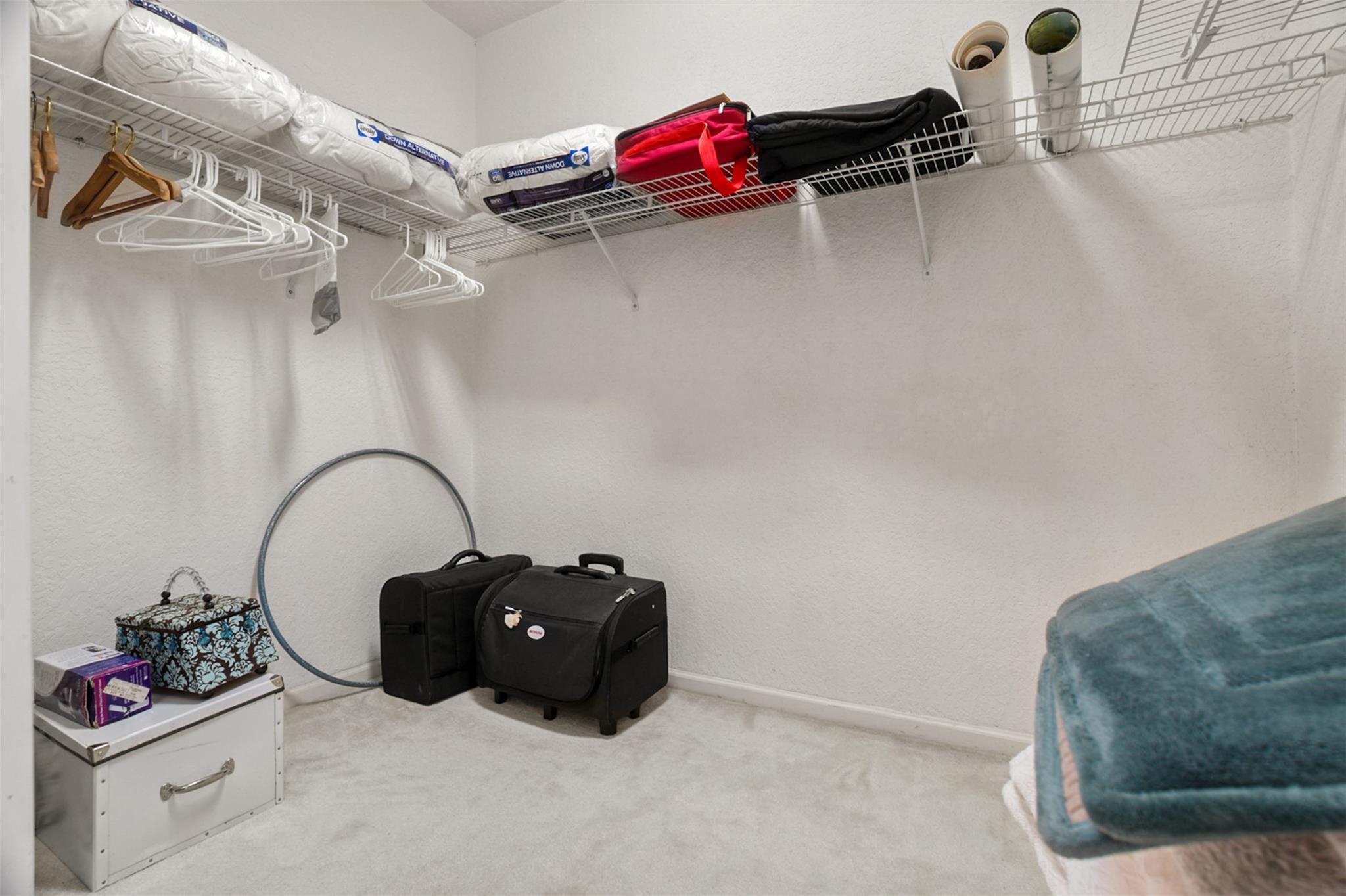 Hollywood Lakes Country C - Residential Lease