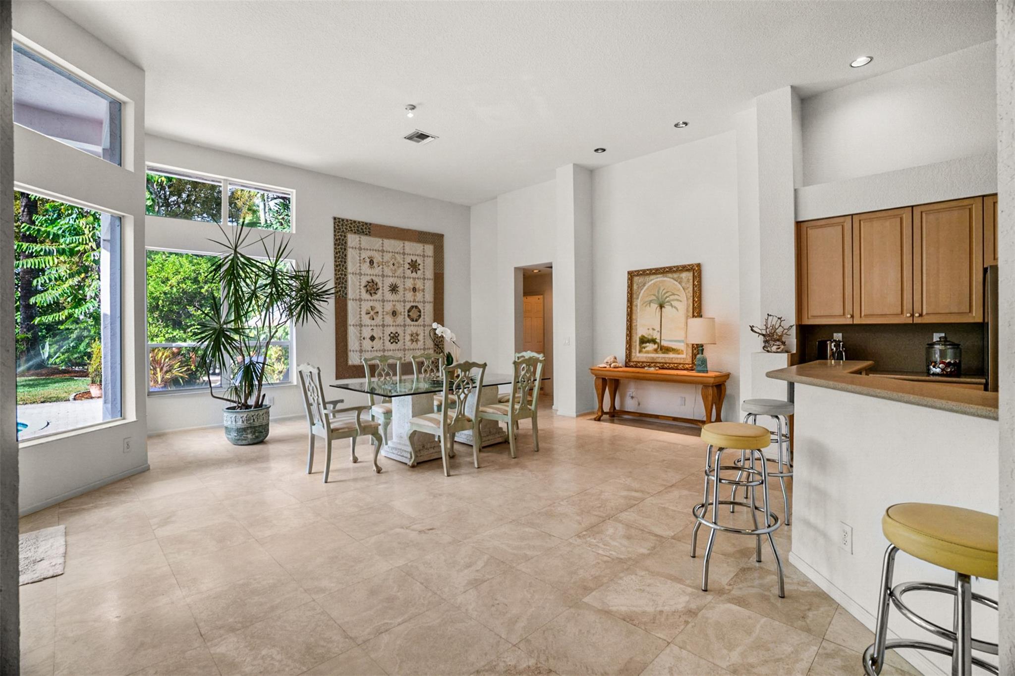 Hollywood Lakes Country C - Residential Lease