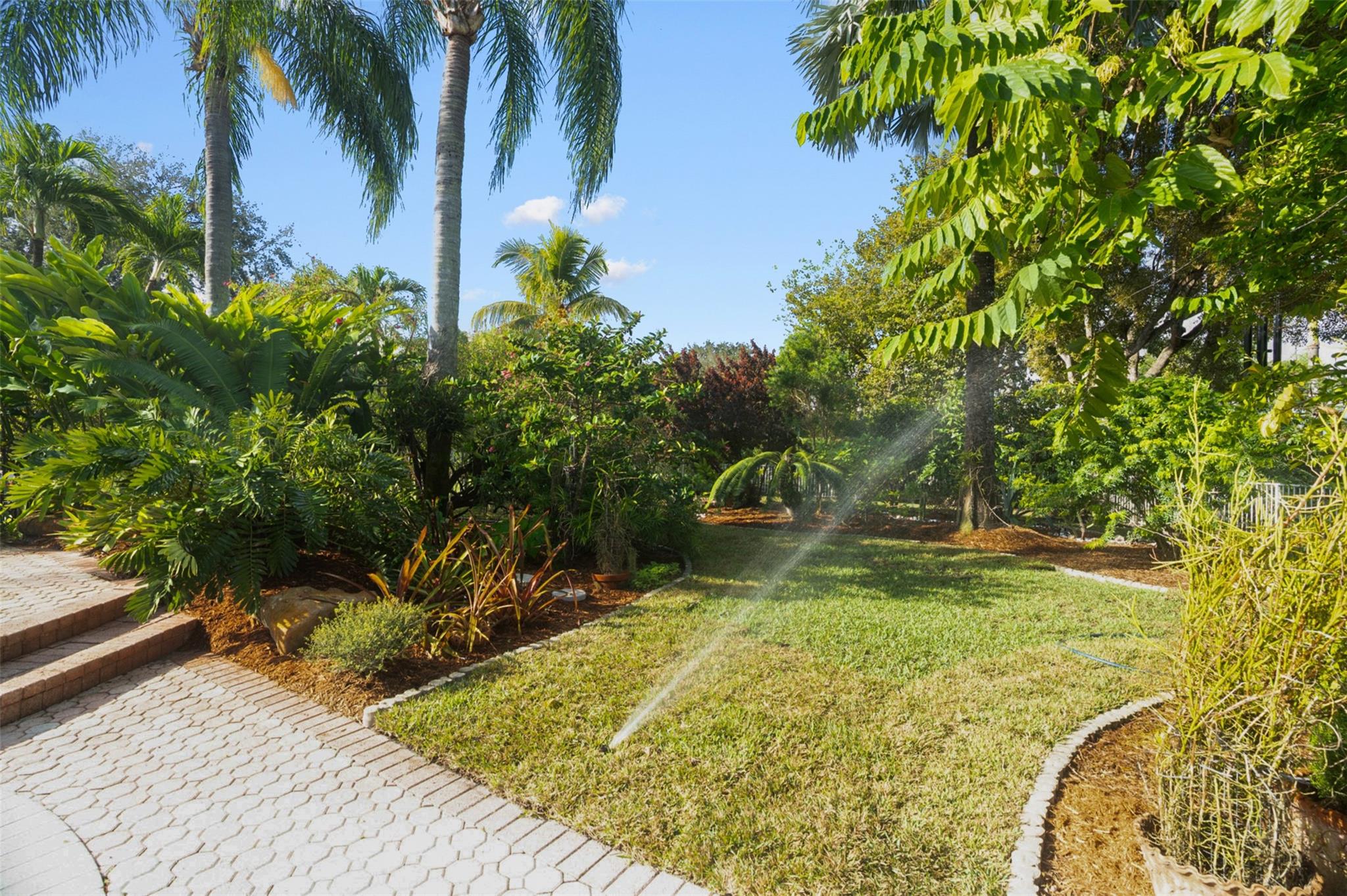 Hollywood Lakes Country C - Residential Lease