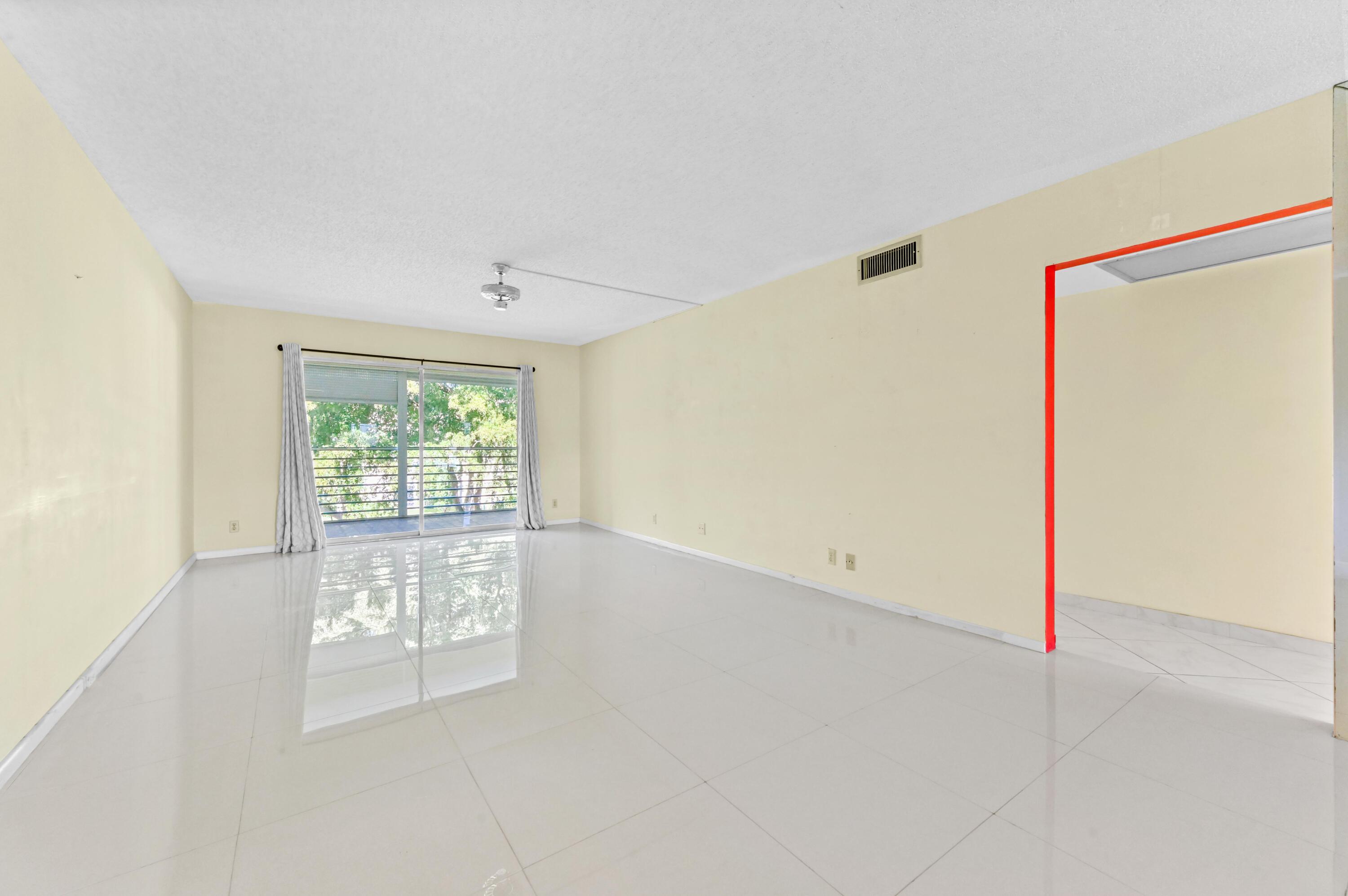 LUCAYA VILLAGE 1-C CONDO - Residential