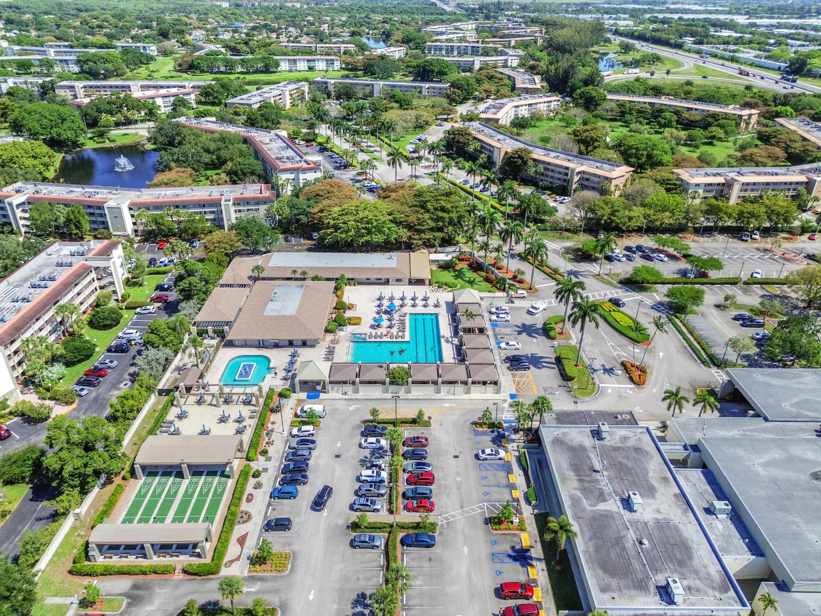 LUCAYA VILLAGE 1-C CONDO - Residential