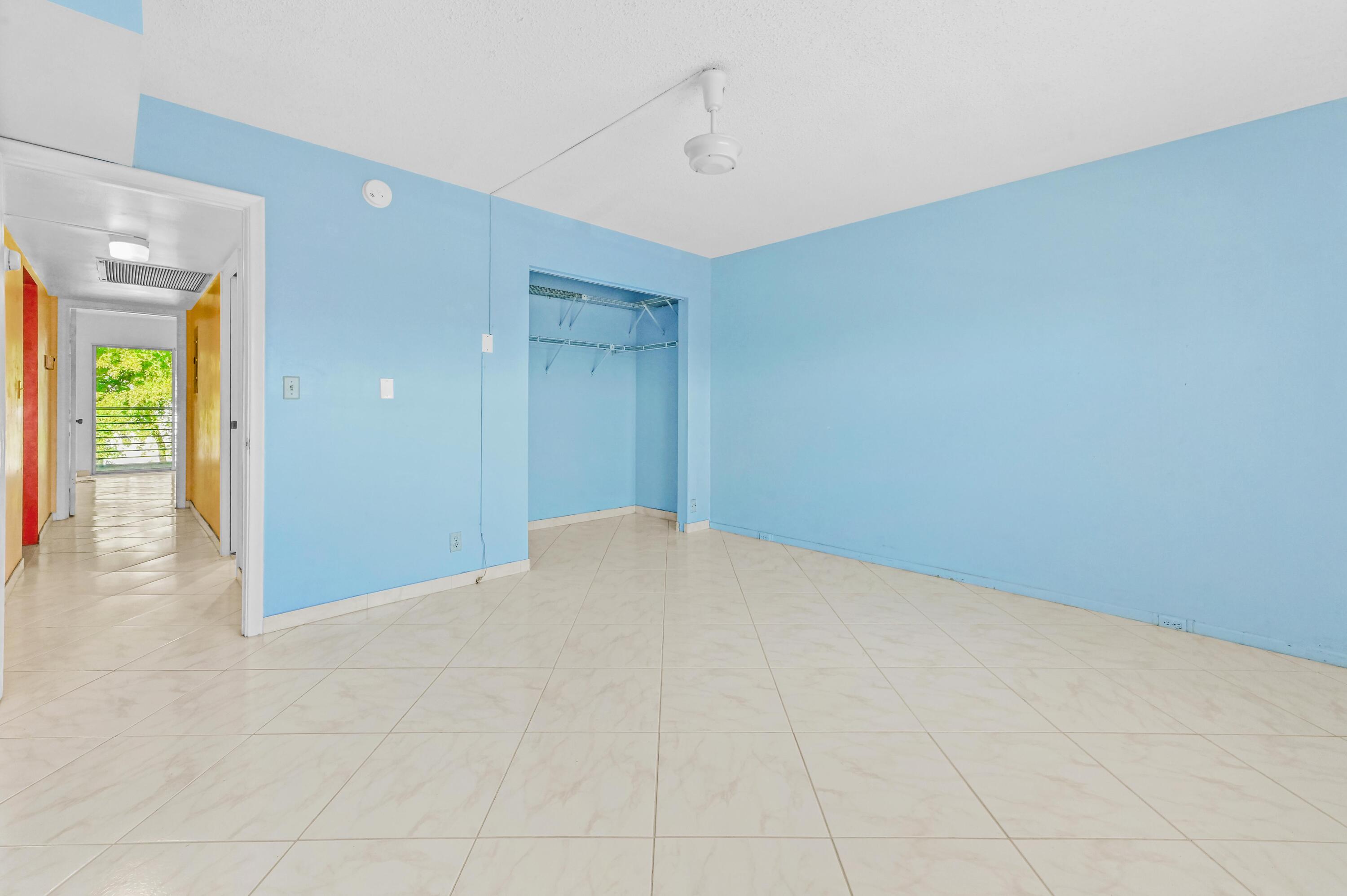 LUCAYA VILLAGE 1-C CONDO - Residential