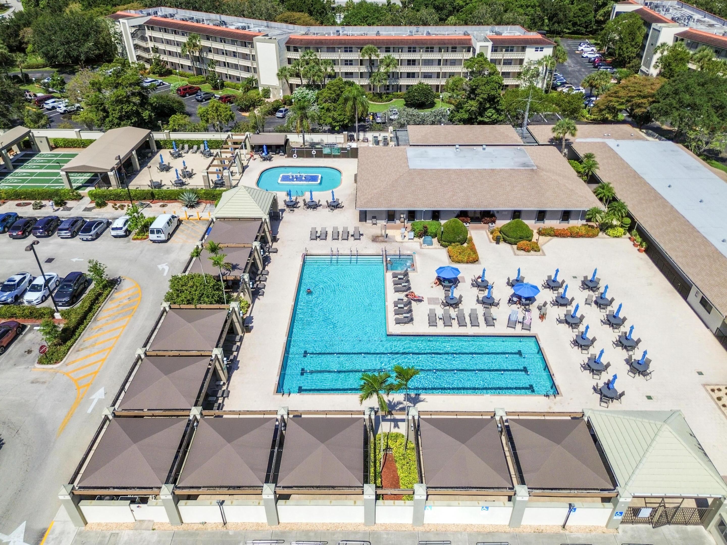 LUCAYA VILLAGE 1-C CONDO - Residential