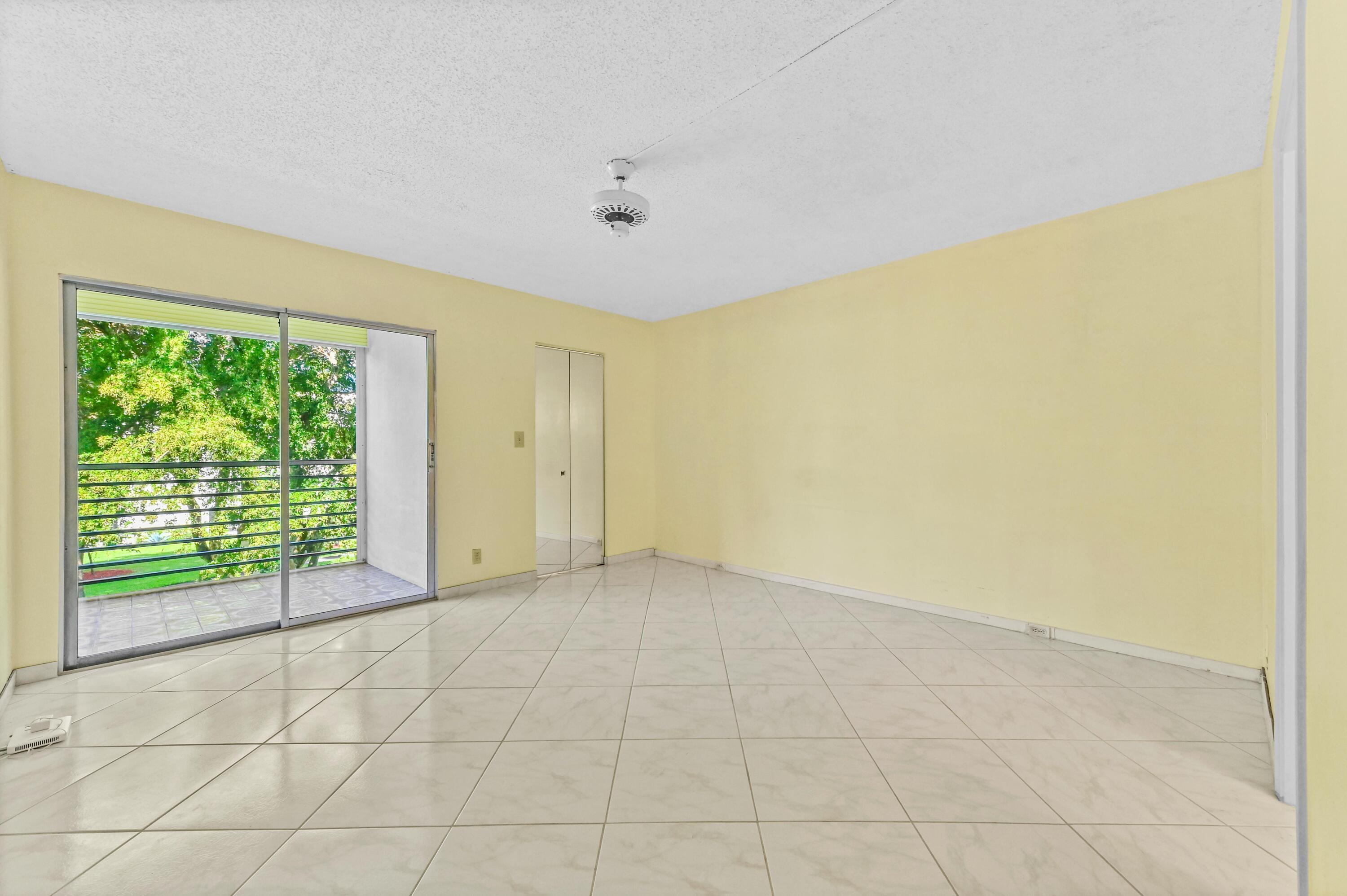 LUCAYA VILLAGE 1-C CONDO - Residential