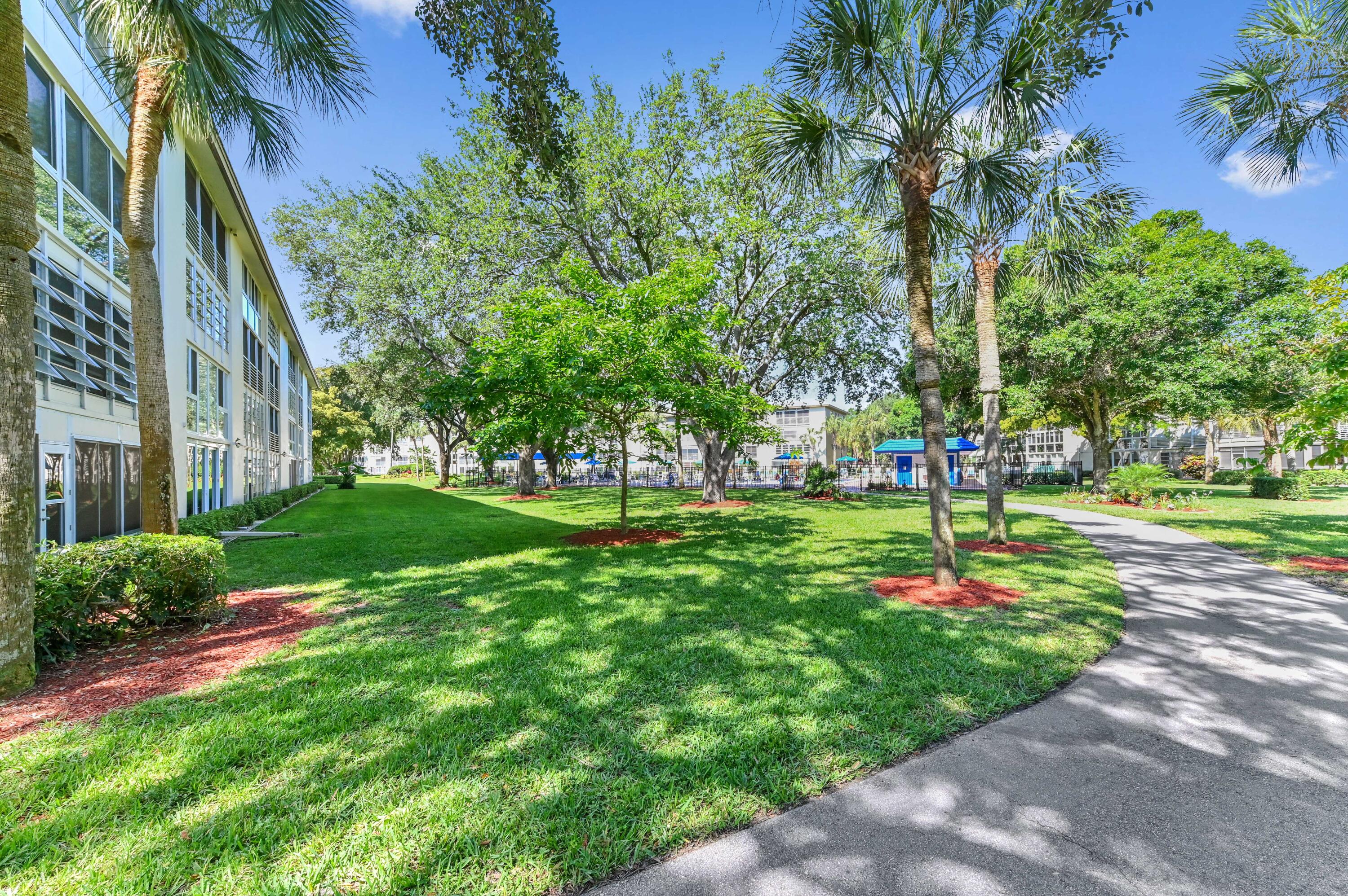 LUCAYA VILLAGE 1-C CONDO - Residential